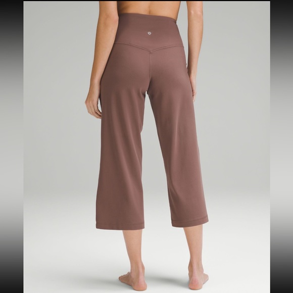 Lululemon Align high rise cropped pant - Picture 2 of 5